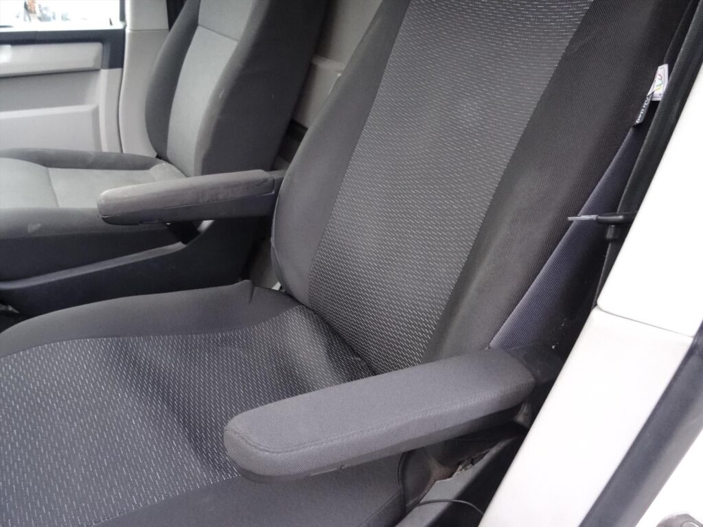 Volkswagen-Transporter-2-0-D-75KW-EX-BTW-16