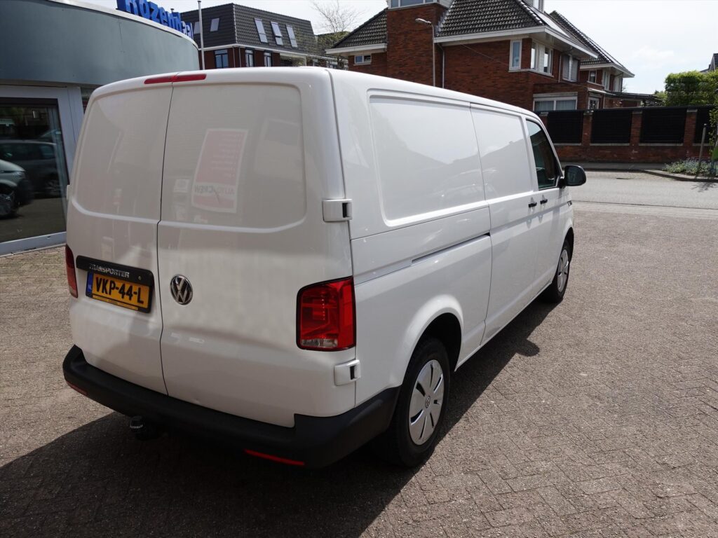 Volkswagen-Transporter-GB-2-0-TDI-110pk-L2H1-340-2800-Economy-Business-16