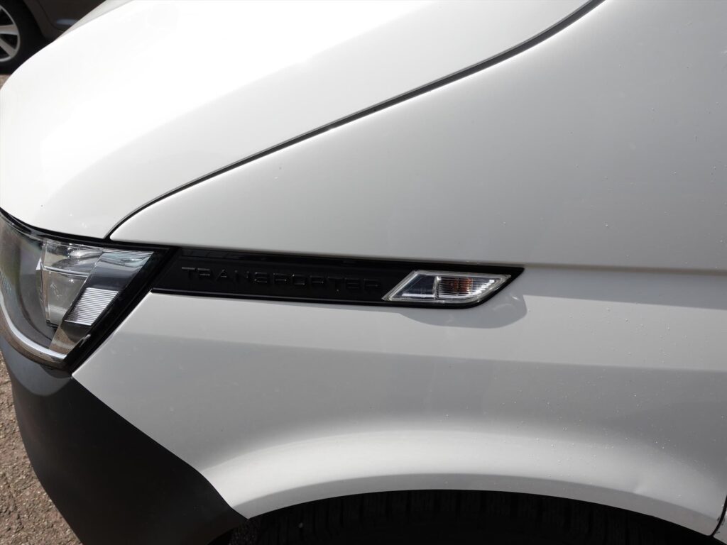 Volkswagen-Transporter-GB-2-0-TDI-110pk-L2H1-340-2800-Economy-Business-18