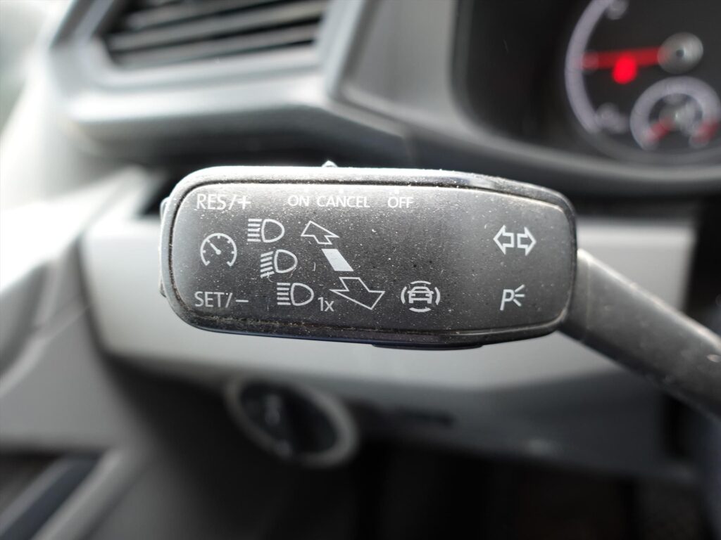 Volkswagen-Transporter-GB-2-0-TDI-110pk-L2H1-340-2800-Economy-Business-21